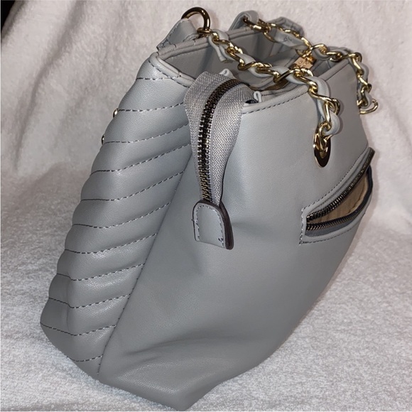 Darcy Marks London Gray Quilted Leather Shoulder Bag EUC - Picture 9 of 13